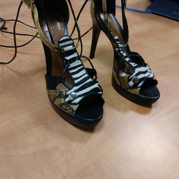 Aldo Platform Sandals - Picture 6 of 6